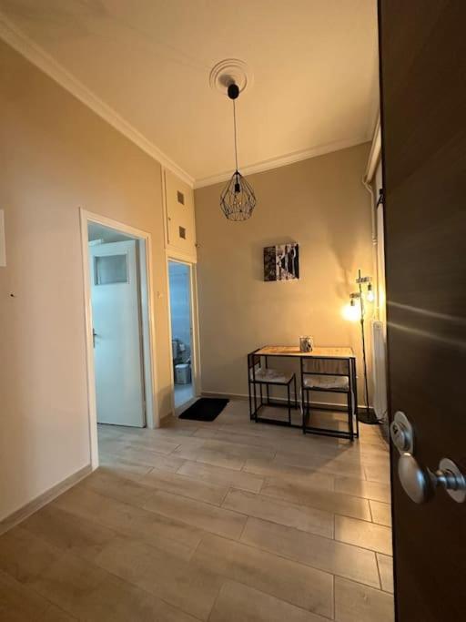 Apartamento Ζεστή Φωλίτσα Στο Κέντρο. Atenas Exterior foto